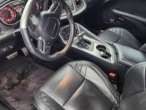 Used 2016 Dodge Challenger SRT Hellcat image 8