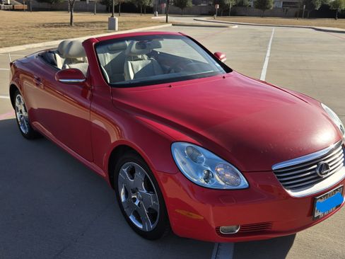 Used 2005 Lexus SC 430 Convertible image 9
