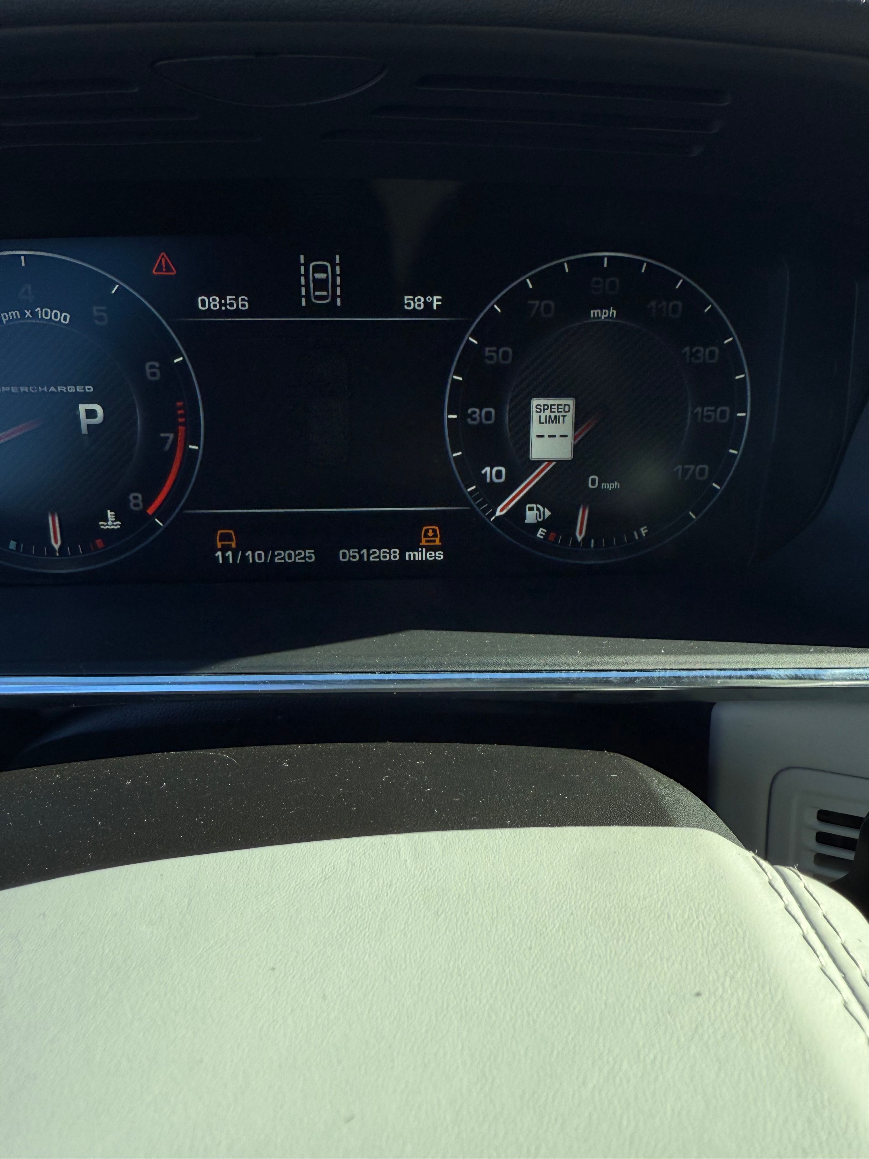 Used 2016 Land Rover Range Rover Supercharged AWD/4WD image 9