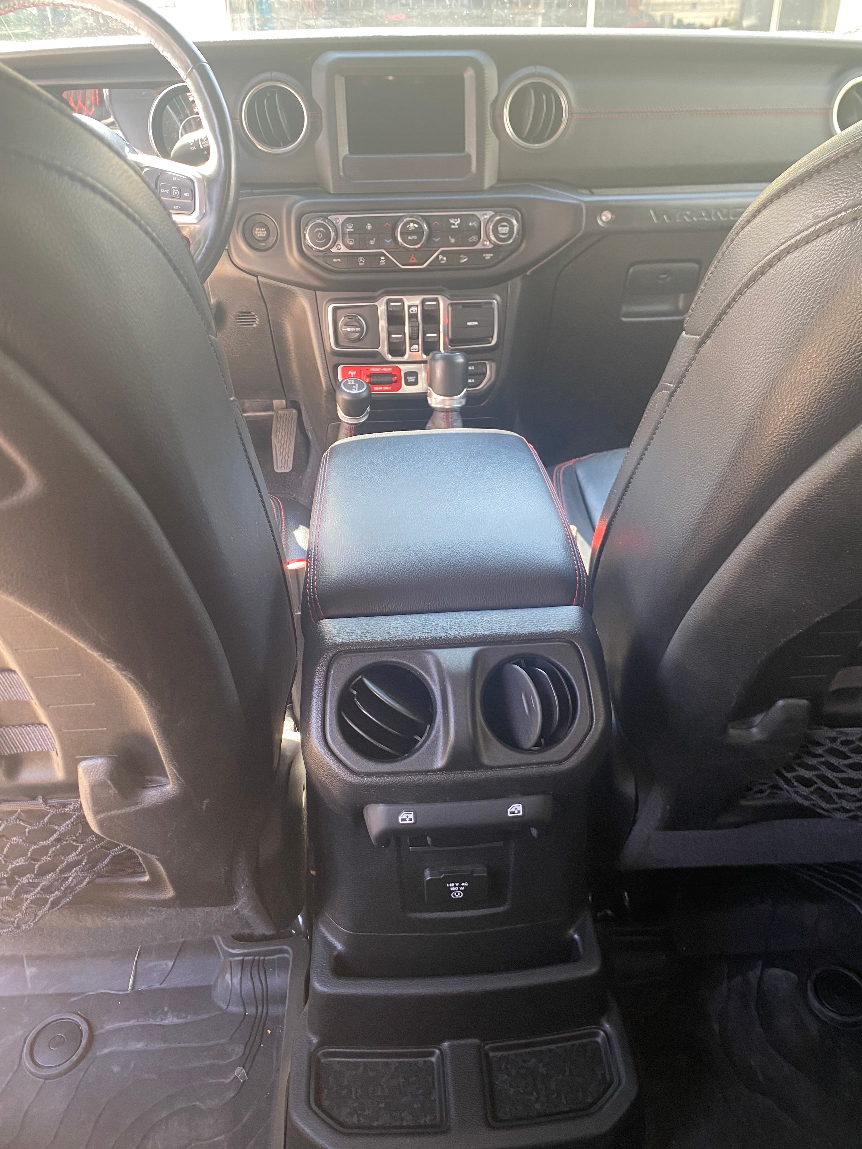 Used 2020 Jeep Wrangler Unlimited Rubicon w/ Quick Order Package 28Y Recon AWD/4WD image 11
