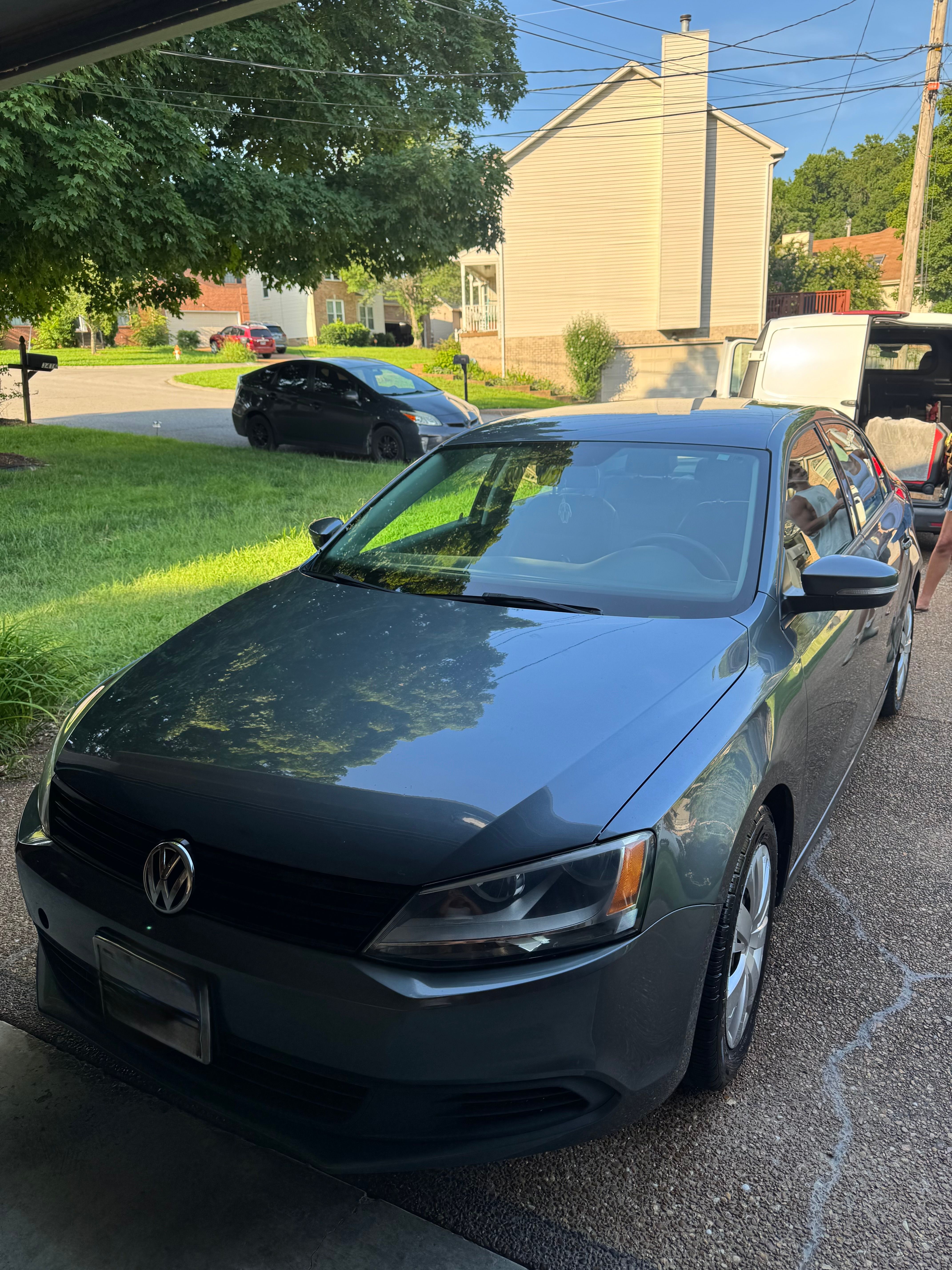 Used 2014 Volkswagen Jetta SE FWD image 1