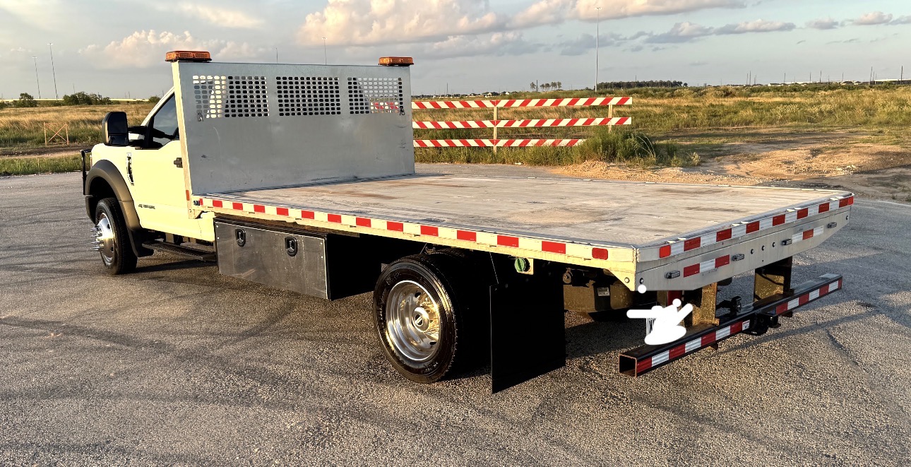 Used 2019 Ford F550 4x4 Regular Cab Super Duty image 8