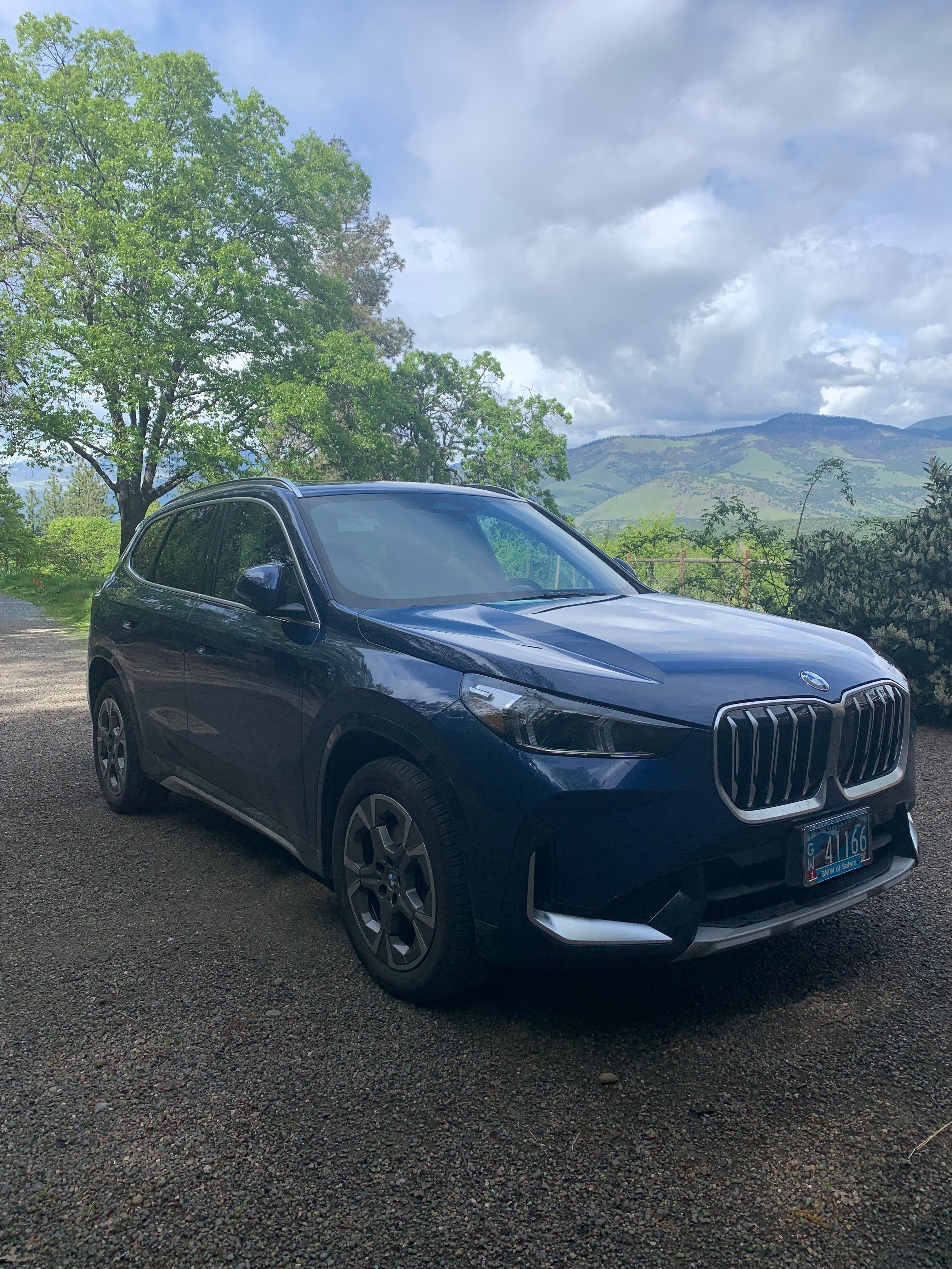 Used 2025 BMW X1 xDrive28i w/ Convenience Package AWD/4WD image 1