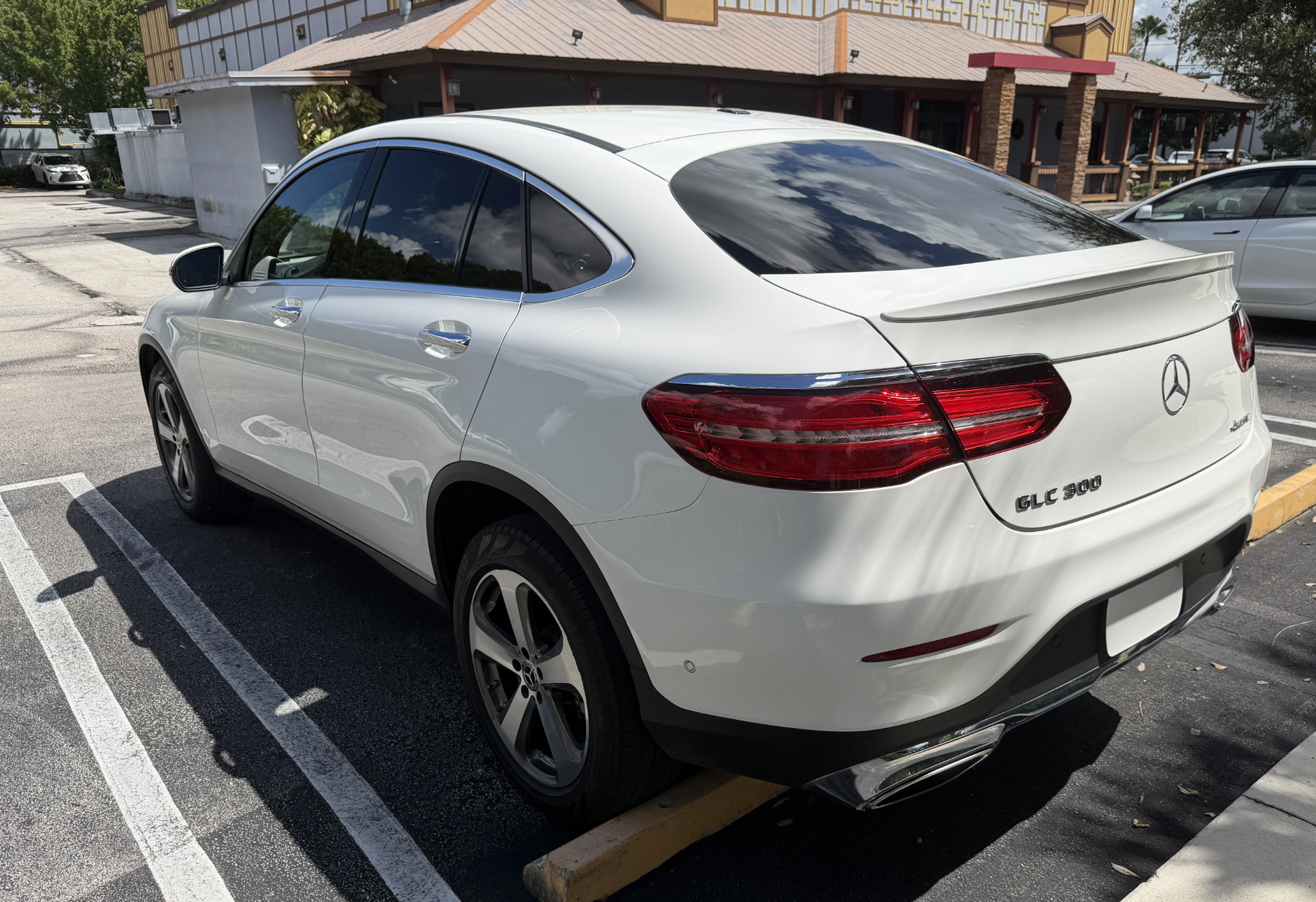 Used 2019 Mercedes-Benz GLC 300 4MATIC Coupe image 10