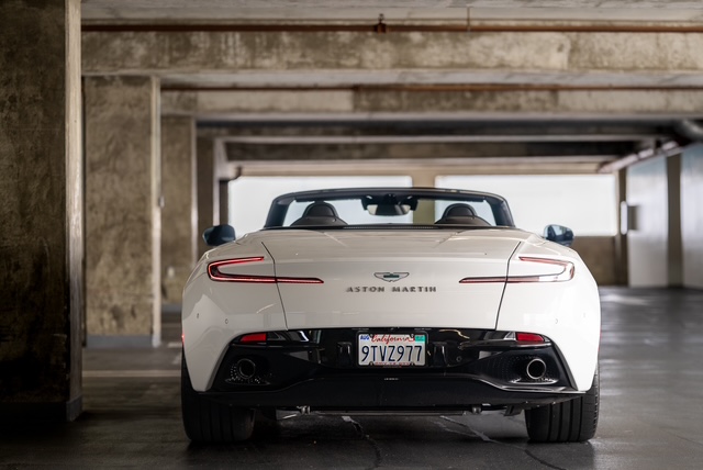 Used 2025 Aston Martin DB12 Convertible RWD image 22