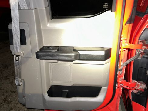 Used 2019 Ford F150 Lariat image 22