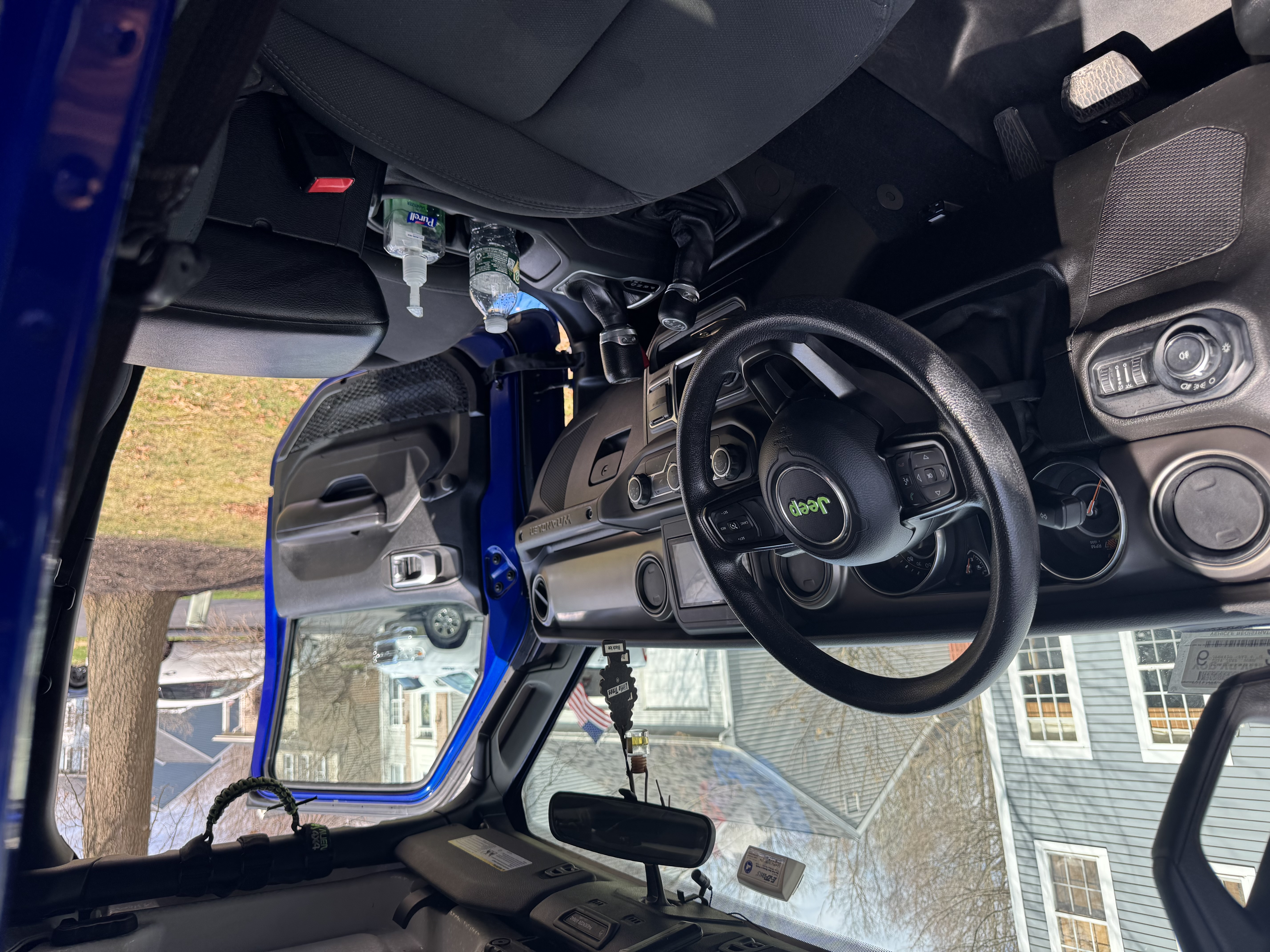 Used 2018 Jeep Wrangler Unlimited Sport AWD/4WD image 9