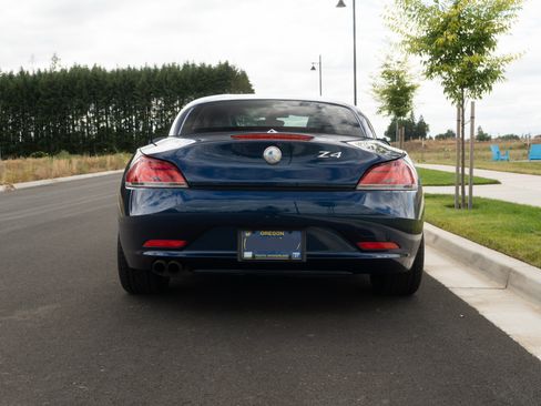 Used 2011 BMW Z4 sDrive30i RWD image 16