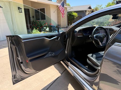 Used 2016 Tesla Model S 90D image 15