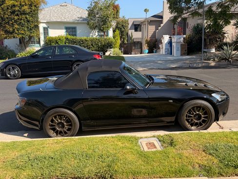 Used 2003 Honda S2000 image 8