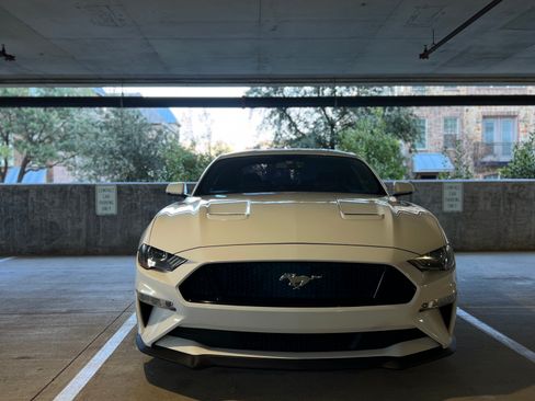 Used 2018 Ford Mustang GT Premium image 11