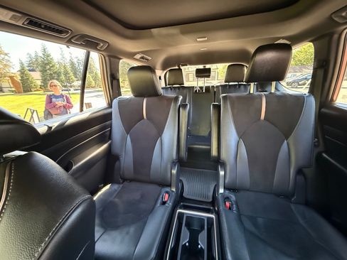 Used 2025 Toyota Grand Highlander AWD Hybrid image 21