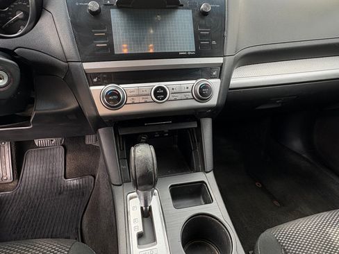Used 2015 Subaru Outback 2.5i Premium image 6