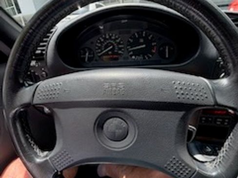 Used 1995 BMW 325i Convertible RWD image 16