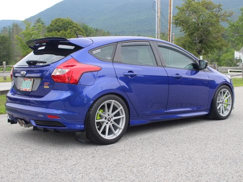 Used 2014 Ford Focus ST w/ Equipment Group 201A FWD image 18