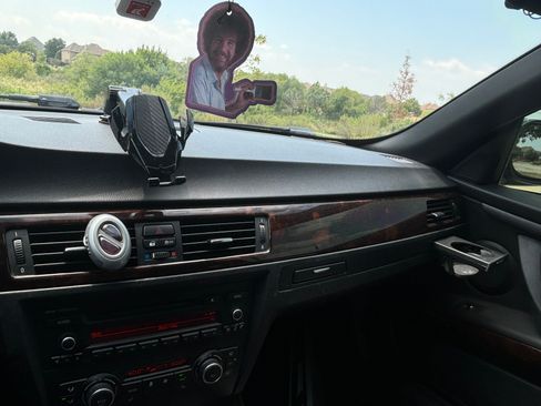 Used 2013 BMW 328i Convertible image 6