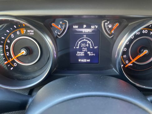 Used 2019 Jeep Wrangler Sport image 11