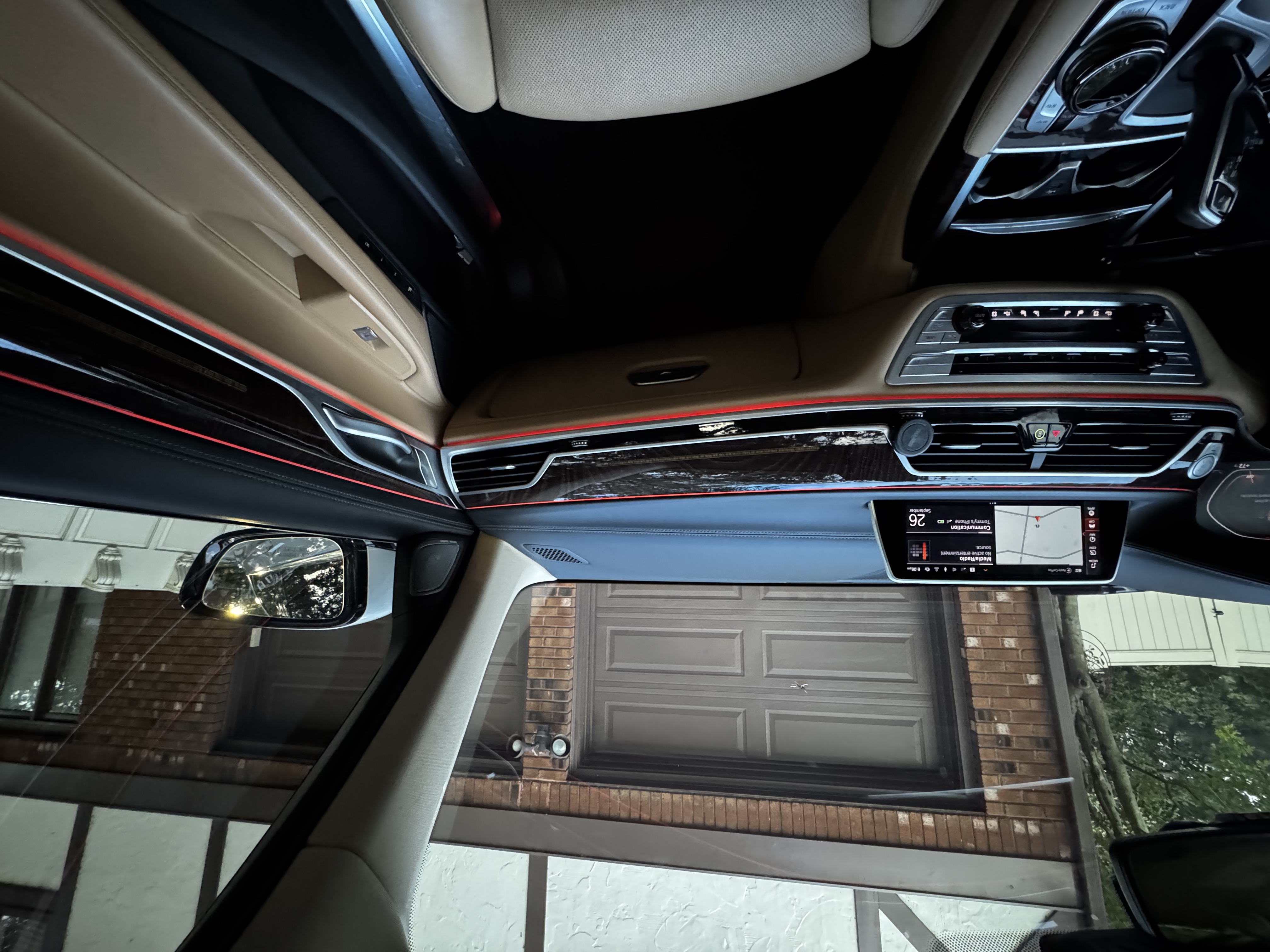 Used 2022 BMW 750i xDrive w/ Executive Package AWD/4WD image 18