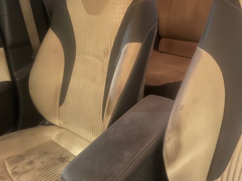 Used 2016 Toyota Prius Two image 6