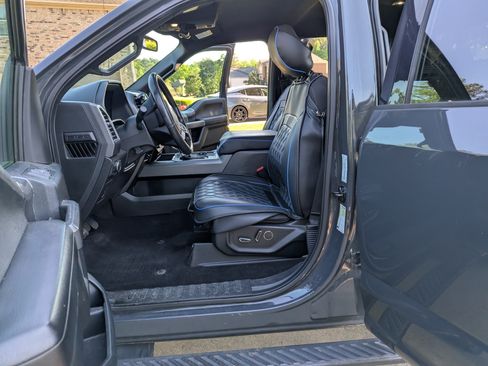 Used 2017 Ford F150 XLT w/ Equipment Group 302A Luxury image 9