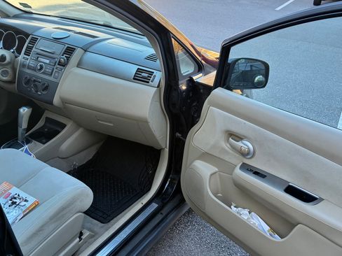 Used 2008 Nissan Versa 1.8 S w/ PWR Pkg image 4