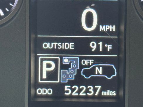 Used 2014 Lexus LX 570 4WD image 8