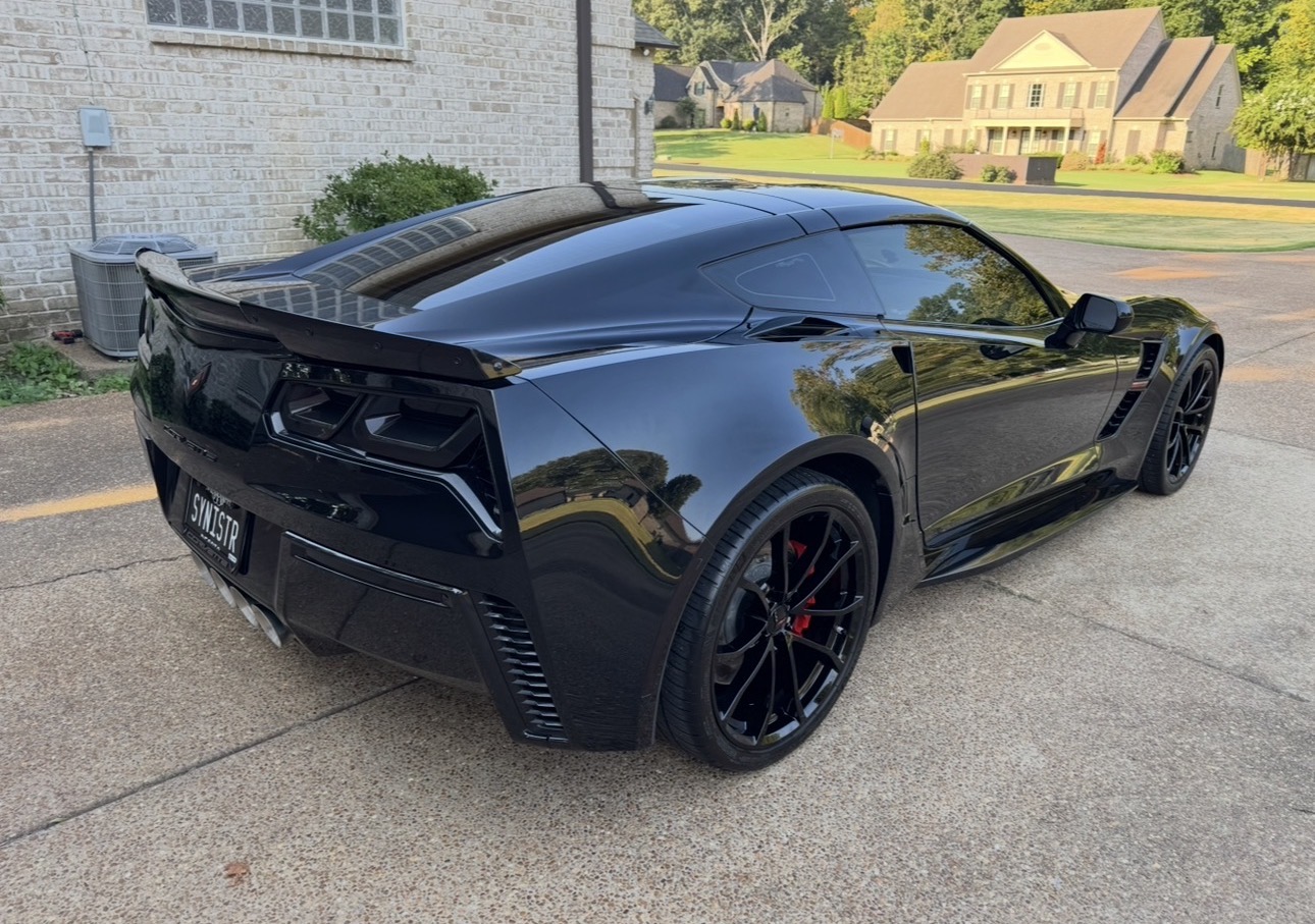 Used 2019 Chevrolet Corvette Grand Sport RWD image 2