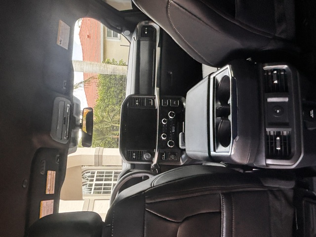Used 2025 Ford F150 Lariat w/ Equipment Group 501A Mid AWD/4WD image 14