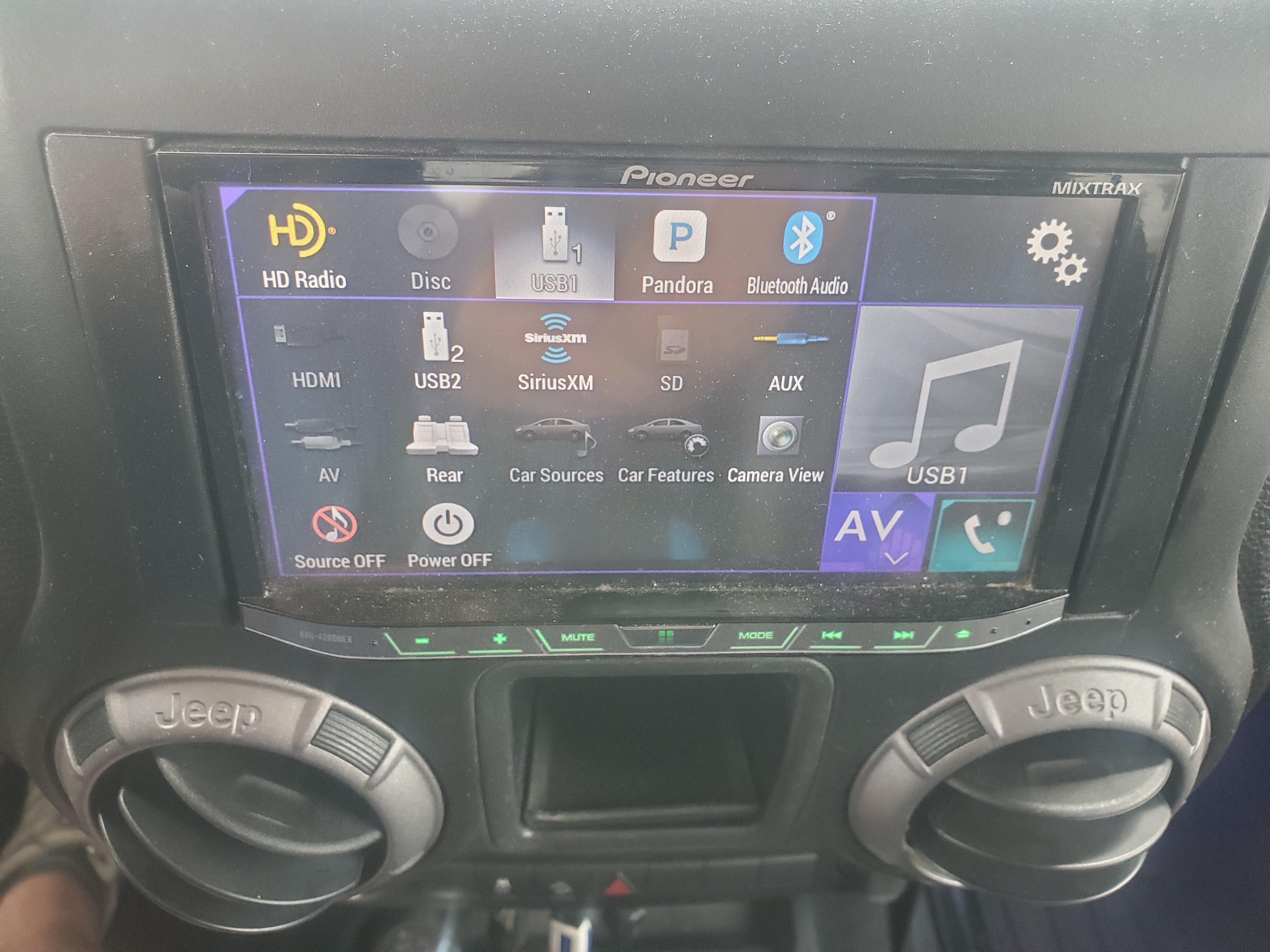Used 2016 Jeep Wrangler Unlimited Sport w/ Connectivity Group AWD/4WD image 28