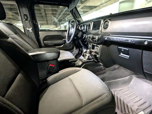 Used 2023 Jeep Wrangler Sport image 2