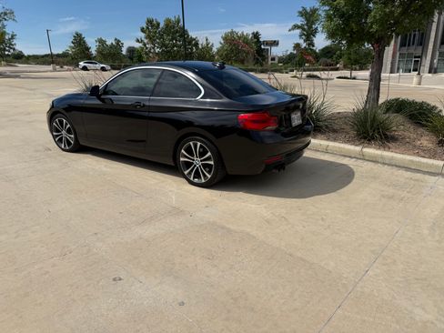 Used 2018 BMW 230i Coupe RWD image 4