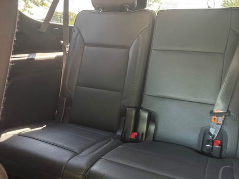 Used 2022 GMC Yukon XL Denali AWD/4WD image 10