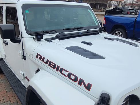 Used 2022 Jeep Wrangler Unlimited Rubicon w/ LED Lighting Group image 2