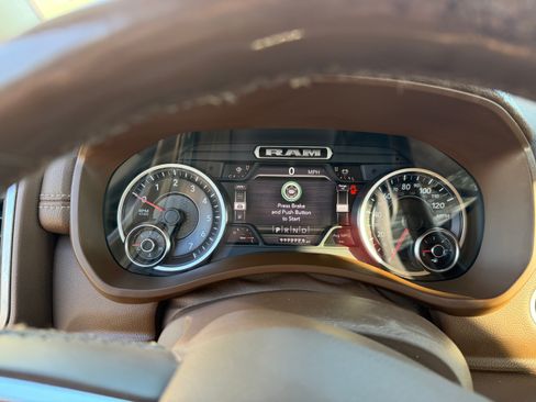 Used 2019 RAM 2500 Laramie image 16