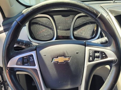 Used 2016 Chevrolet Equinox LTZ w/ Enhanced Convenience Package FWD image 8