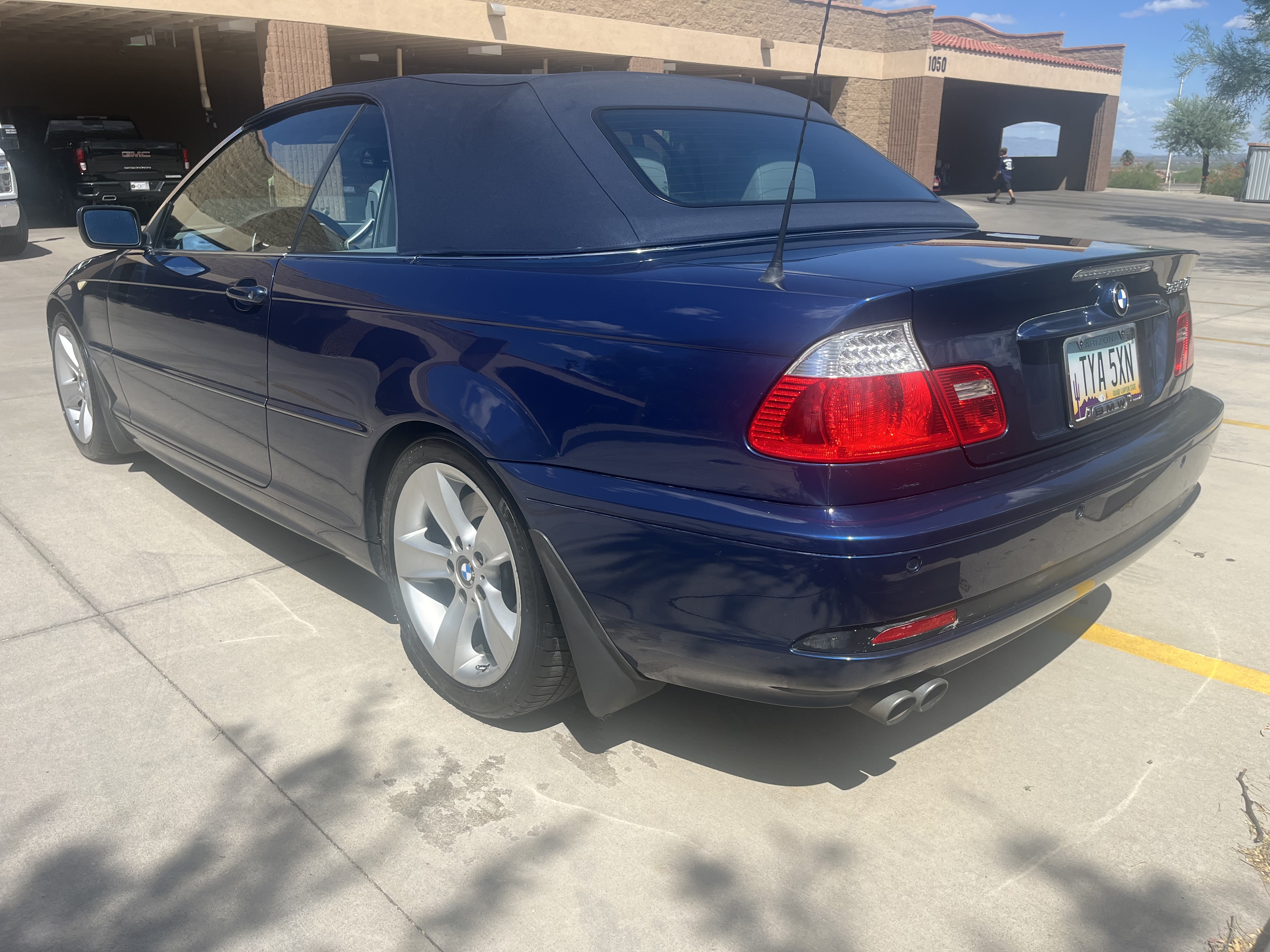 Used 2005 BMW 330Ci Convertible RWD image 15
