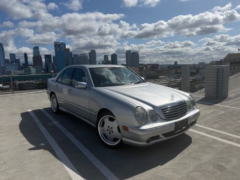 Used 2000 Mercedes-Benz E 55 AMG Sedan image 2