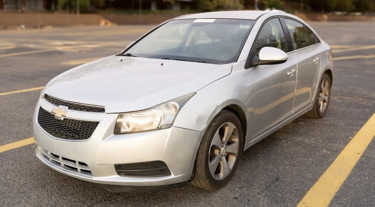 Used 2011 Chevrolet Cruze LT FWD image 4