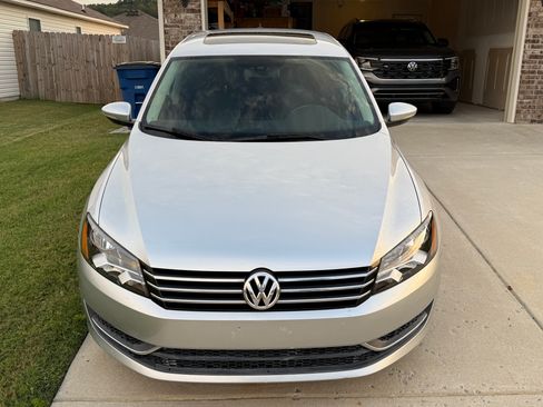 Used 2012 Volkswagen Passat 2.5 SE FWD image 17