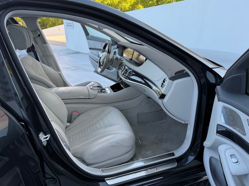 Used 2016 Mercedes-Benz S 550 Sedan image 19