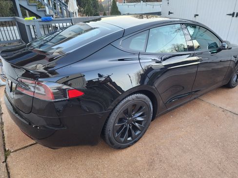 Used 2017 Tesla Model S 75 image 5