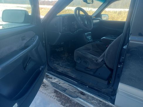 Used 2001 GMC Sierra 2500 4x4 Extended Cab HD w/ Convenience Plus Group image 9