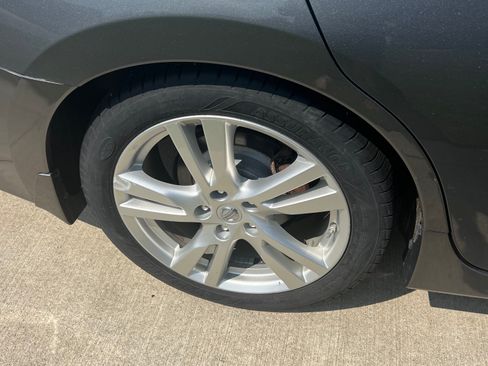 Used 2017 Nissan Altima 3.5 SL w/ 3.5 Technology Package FWD image 12
