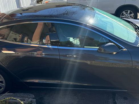 Used 2017 Tesla Model S 75D image 5