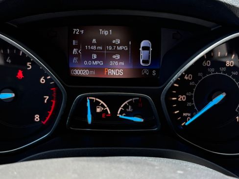 Used 2017 Ford Escape Titanium FWD image 14