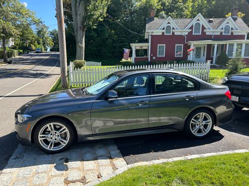 Used 2016 BMW 340i xDrive Sedan AWD/4WD image 8