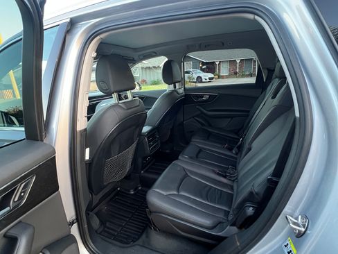 Used 2020 Audi Q7 3.0T Premium Plus image 10