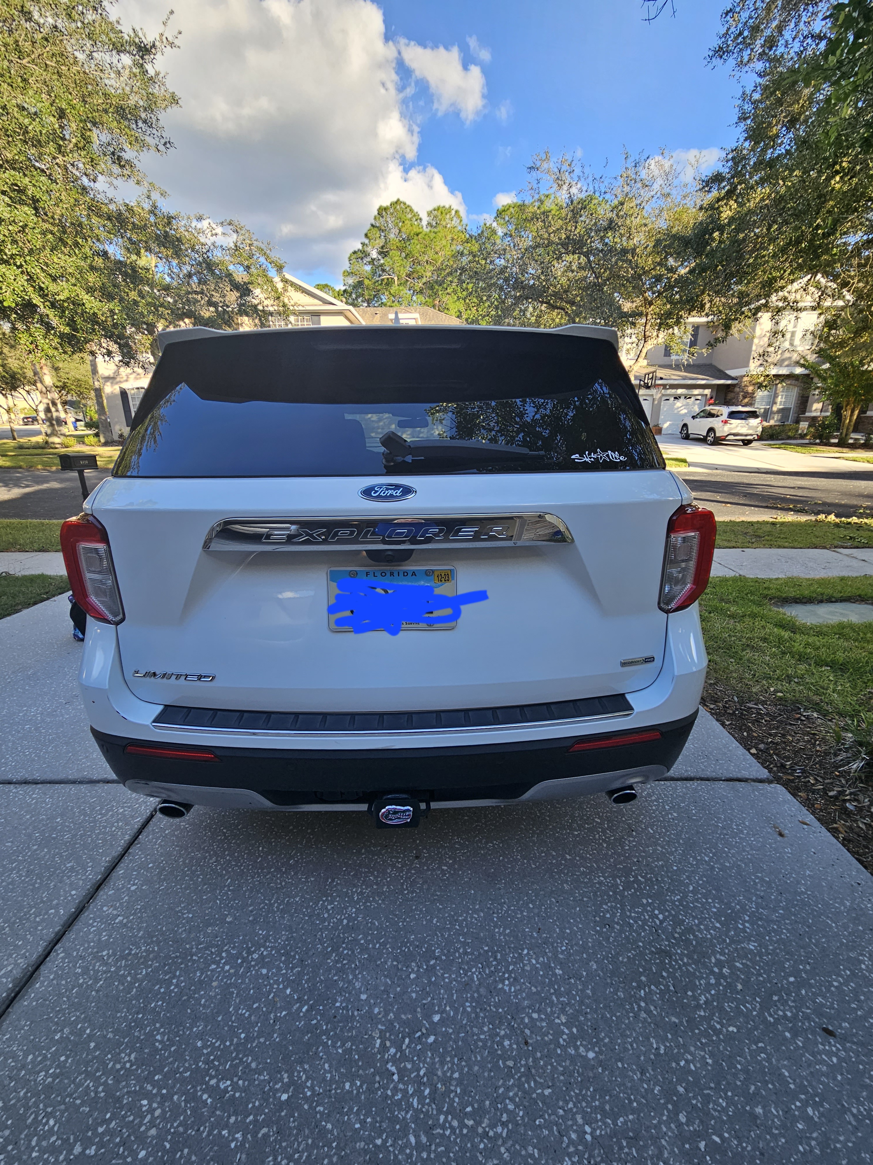 Used 2020 Ford Explorer Limited w/ Class III Trailer Tow Package RWD image 6