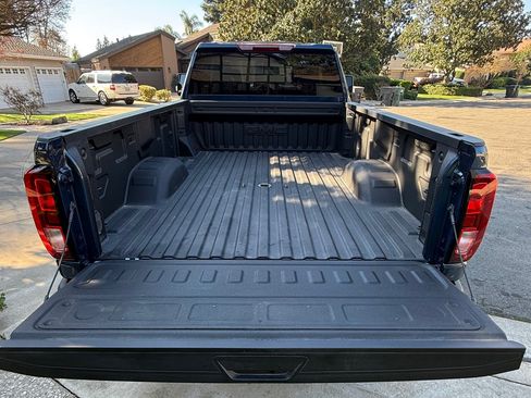 Used 2020 GMC Sierra 2500 Pickup 4D 8 ft w/ Convenience Package image 8