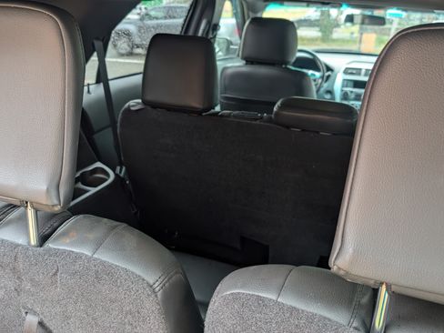 Used 2015 Ford Explorer XLT image 15